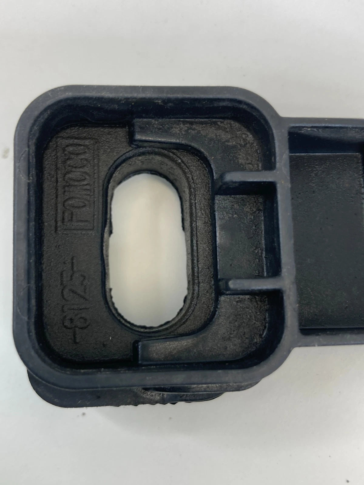 2013-2015 Ford Explorer Police Interceptor Utility Upper Radiator Bracket Set