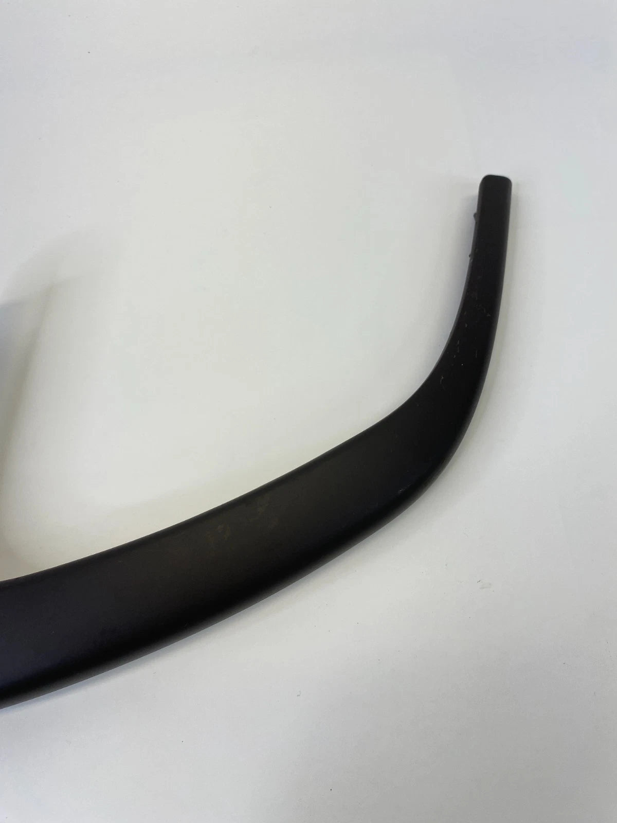 2011 BUICK REGAL REAR RIGHT SIDE INNER DOOR PULL HANDLE BEZEL TRIM 13222211 OEM