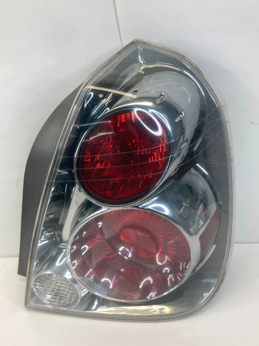 2005 2006 NISSAN ALTIMA SEDAN REAR RIGHT SIDE TAILLIGHT TAIL LAMP ASSY OEM