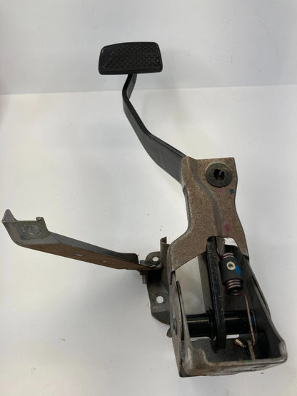 2007-2008 HONDA FIT AUTOMATIC TRANSMISSION BRAKE PEDAL ASSEMBLY MOUNT UNIT OEM