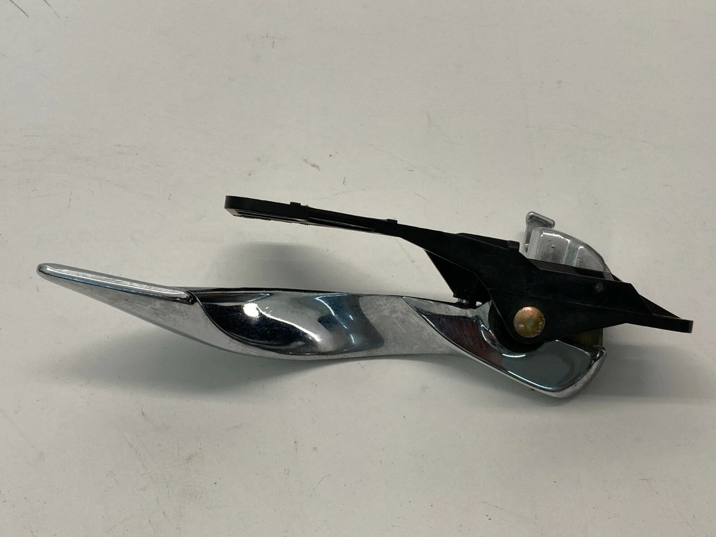 2000-2005 CADILLAC DEVILLE REAR RIGHT SIDE INNER INTERIOR DOOR HANDLE CHROME OEM