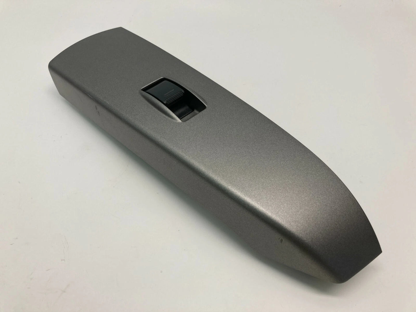04-09 TOYOTA PRIUS REAR LEFT DOOR WINDOW CONTROL SWITCH COVER BEZEL 74272-47050