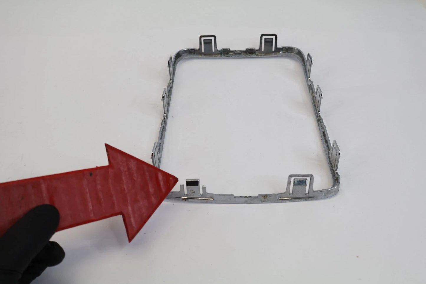 2011 2012 2013 JEEP GRAND CHEROKEE CENTER DASH RADIO BEZEL TRIM MOLDING OEM