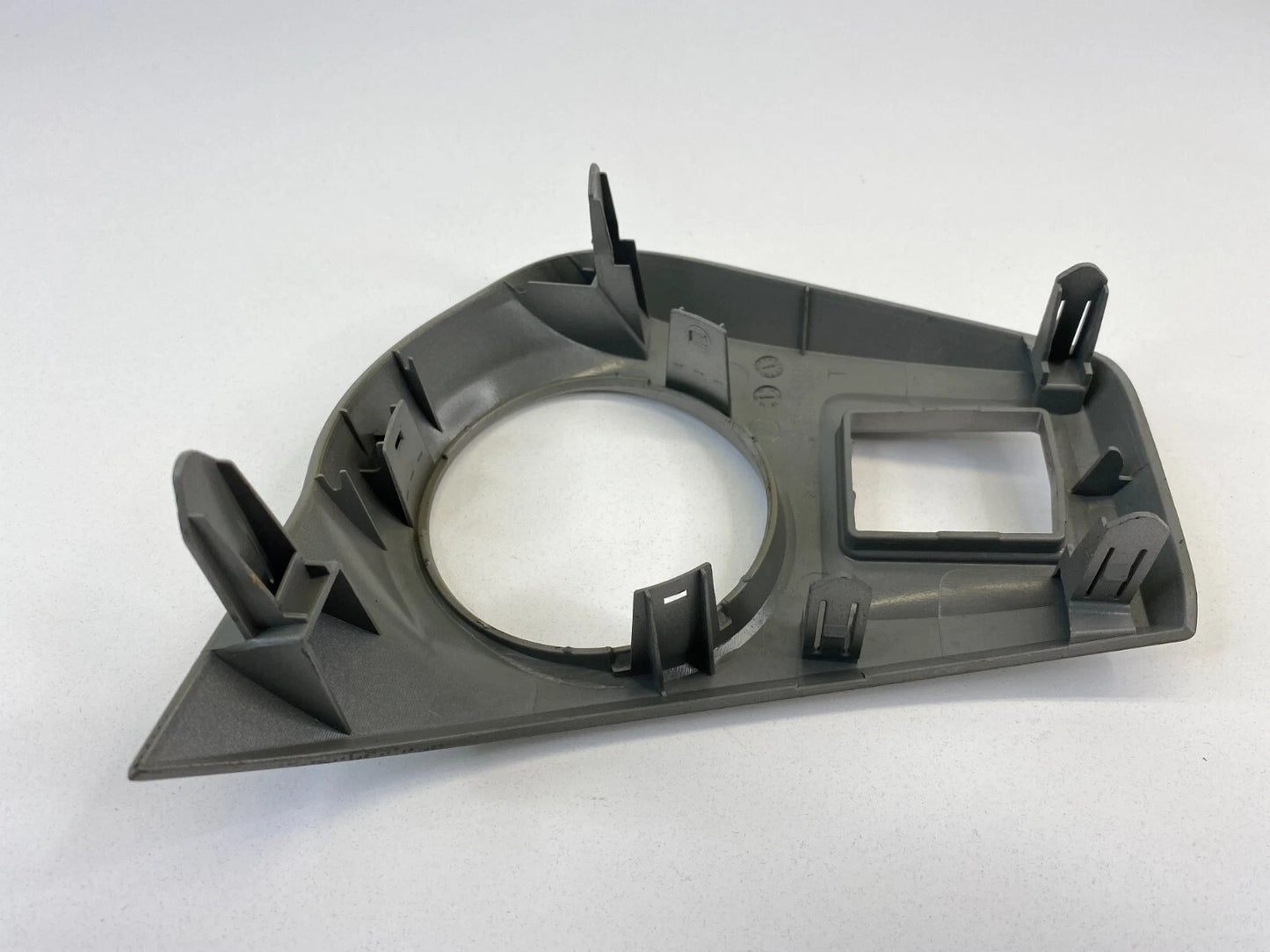 2009-2013 TOYOTA MATRIX DASH LEFT DRIVER SIDE AIR VENT SURROUND TRIM BEZEL OEM