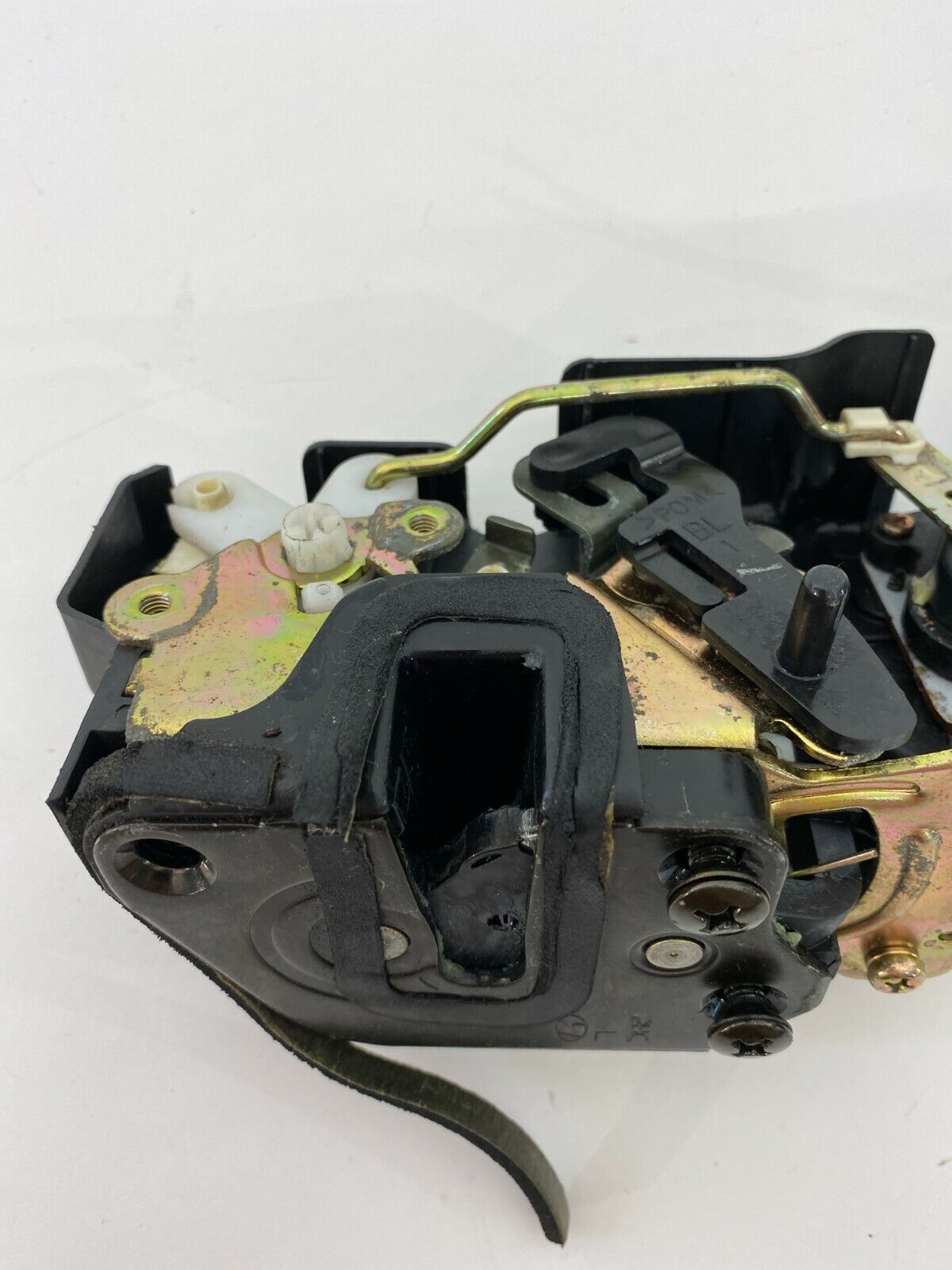 01 02 03 04 05 06 Hyundai Santa Fe Rear Left Side Door Lock Latch Actuator OEM