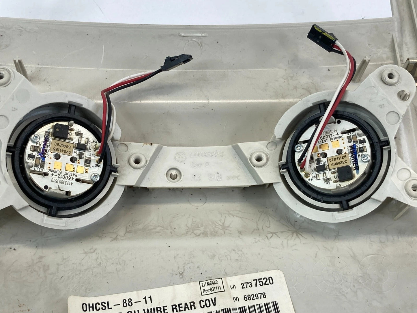 2008-2010 CHRYSLER TOWN & COUNTRY OVERHEAD CONSOLE LIGHT COVER BEZEL 5KR06DW1AA