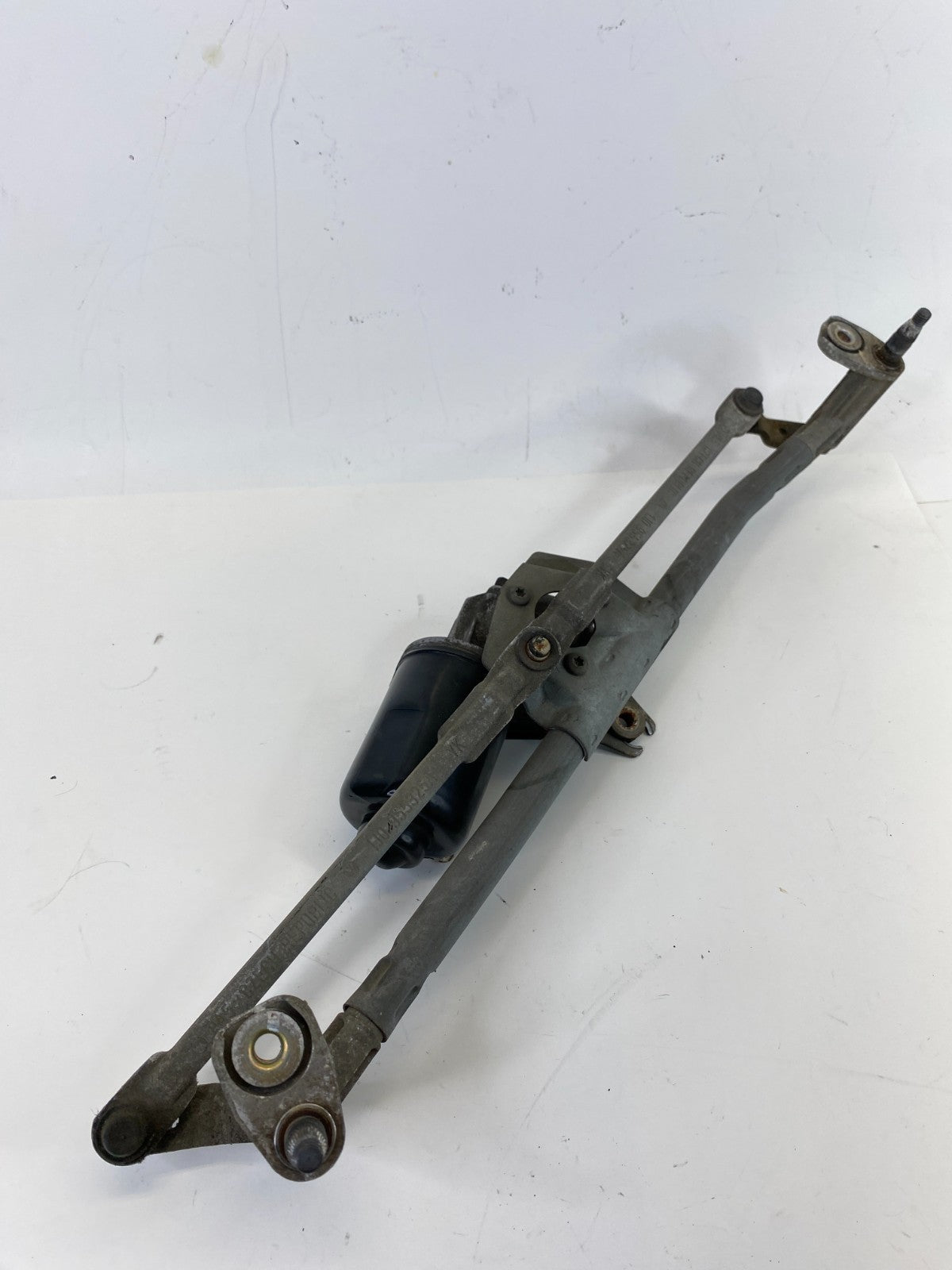 1998-2010 Volkswagen Beetle Front Windshield Wiper Motor w/Linkage 1C1955023A