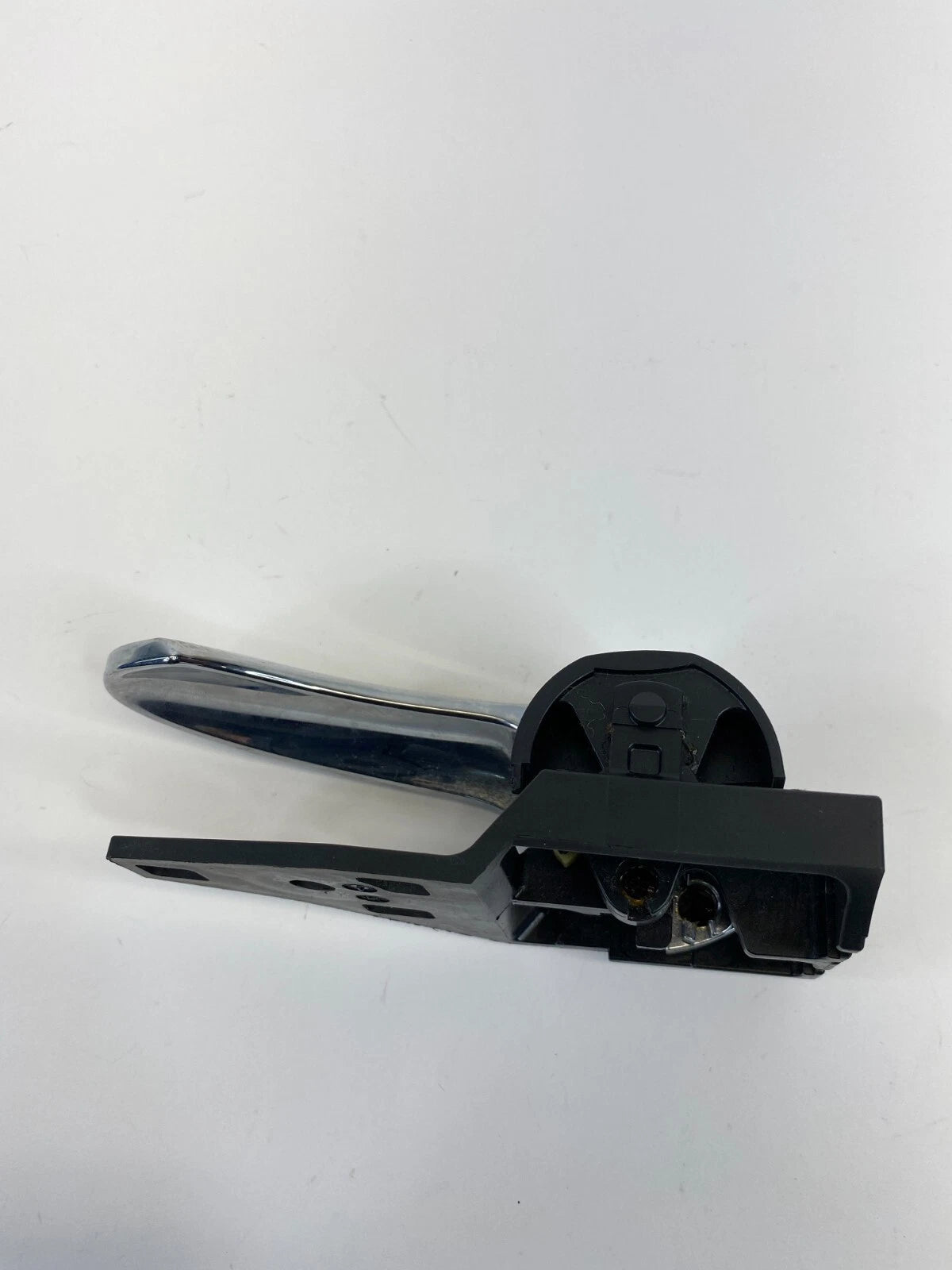 07-11 TOYOTA CAMRY REAR LEFT SIDE INNER DOOR HANDLE ASSEMBLY 69274-06030 OEM