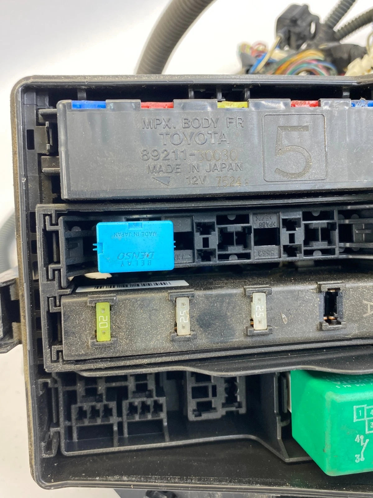 2007-2011 LEXUS GS350 3.5L FUSE BOX RELAY BLOCK ASSEMBLY W/ WIRING HARNESS OEM