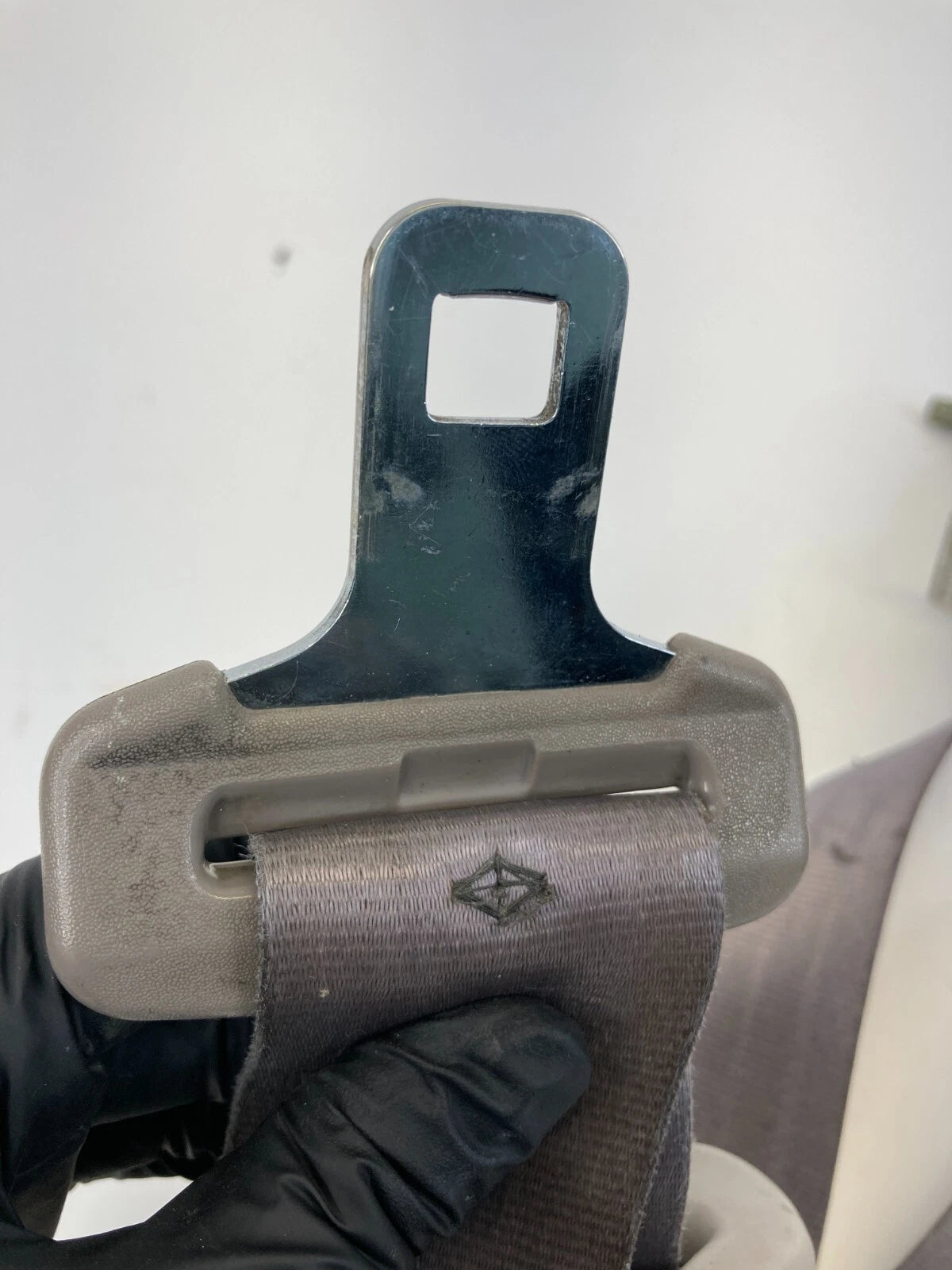 99-04 HONDA ODYSSEY FRONT RIGHT SIDE SEAT BELT RETRACTOR NSB0876RT04 OEM