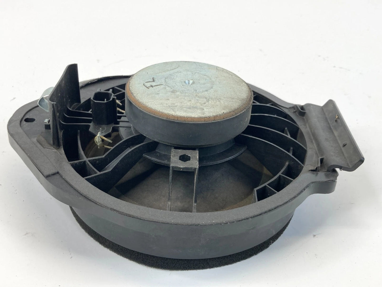 2011-2016 CHEVROLET CRUZE FRONT LEFT DRIVER SIDE DOOR AUDIO SPEAKER ASSEMBLY