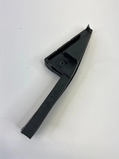 12-17 HYUNDAI ACCENT SEDAN REAR LEFT DOOR EXTERIOR CORNER MOLDING 83830-1R000