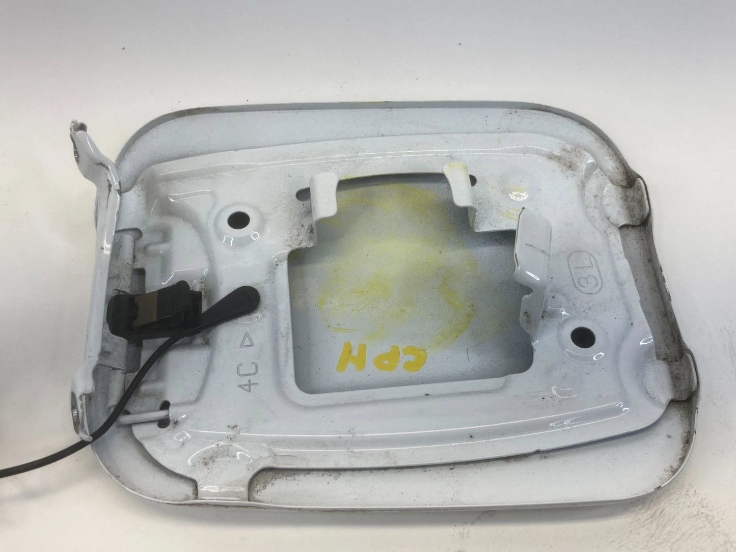 09 10 11 12 13 TOYOTA COROLLA FUEL FILLER GAS TANK DOOR COVER LID W/ CAP OEM