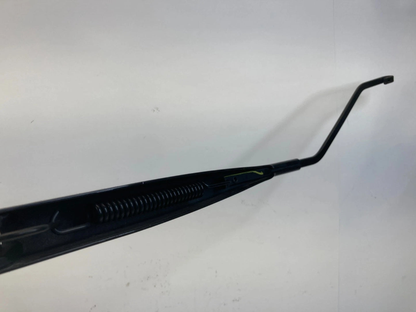 2011-2016 CHEVROLET CRUZE FRONT RIGHT PASSENGER WIPER ARM 95971329 OEM