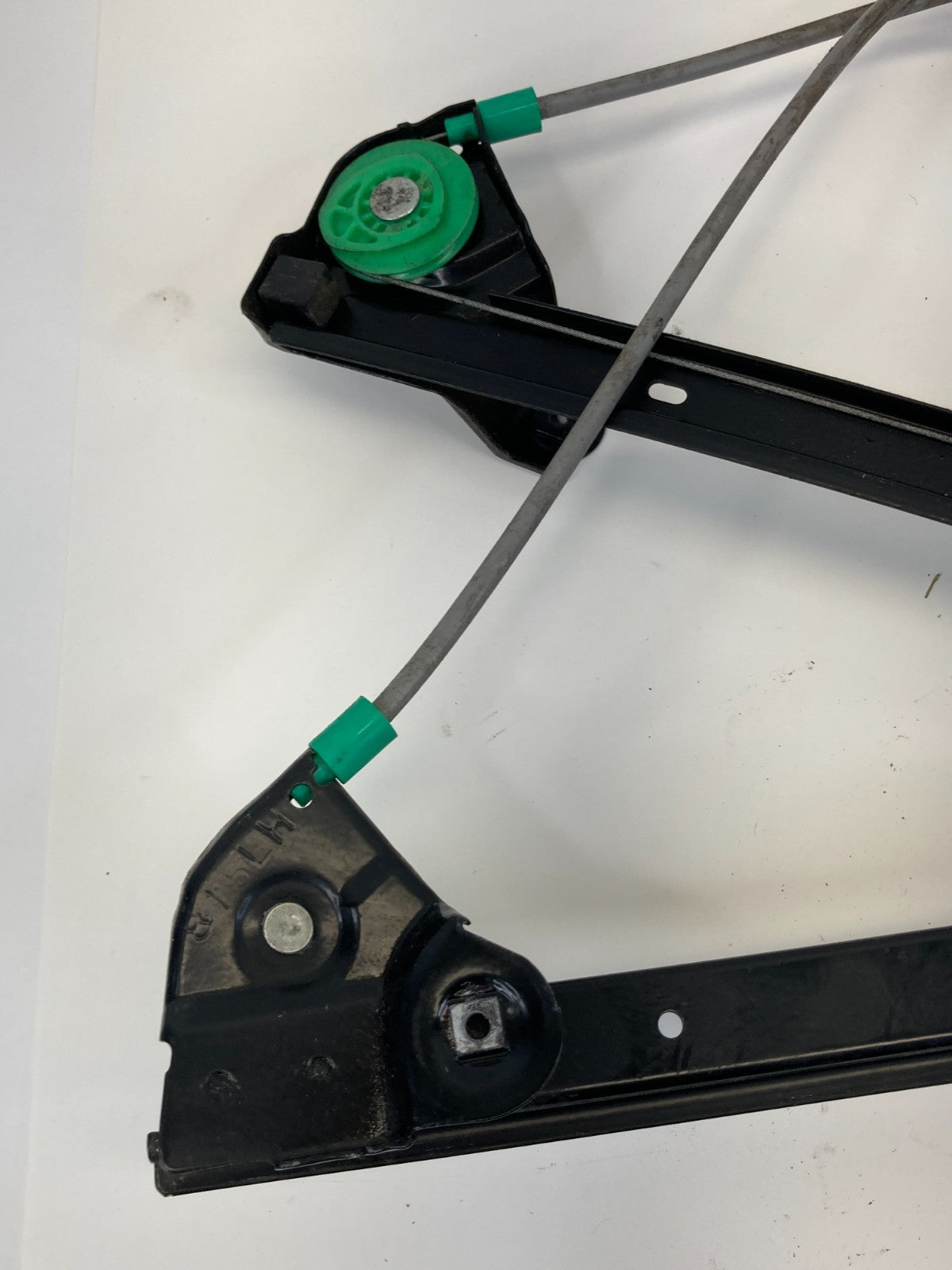 2005-2011 Cadillac STS Front Left Door Power Window Motor & Regulator 25999738