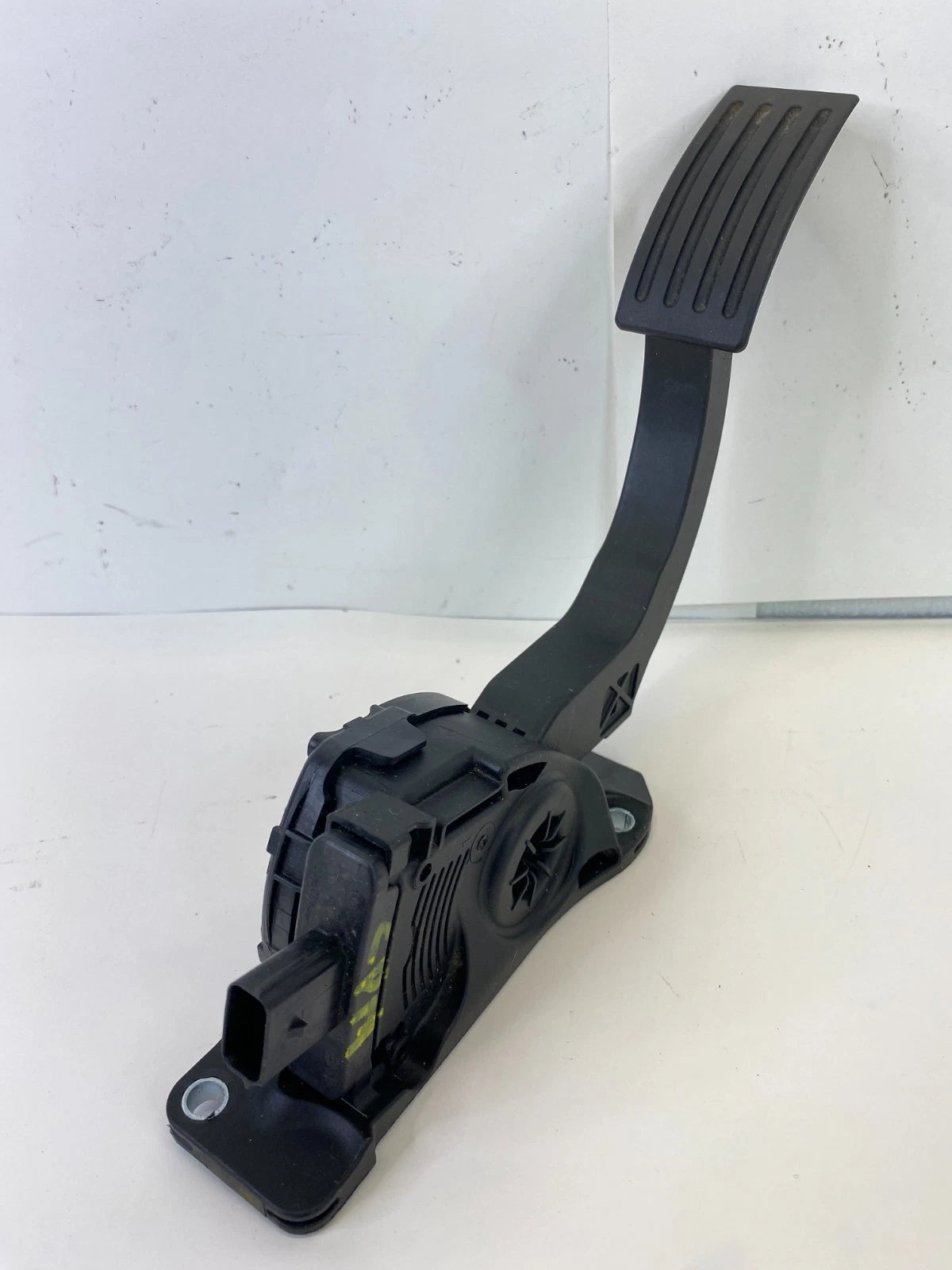 12 13 14 FORD FOCUS ACCELERATOR GAS PEDAL ASSEMBLY BV61-9F836-AB OEM FACTORY
