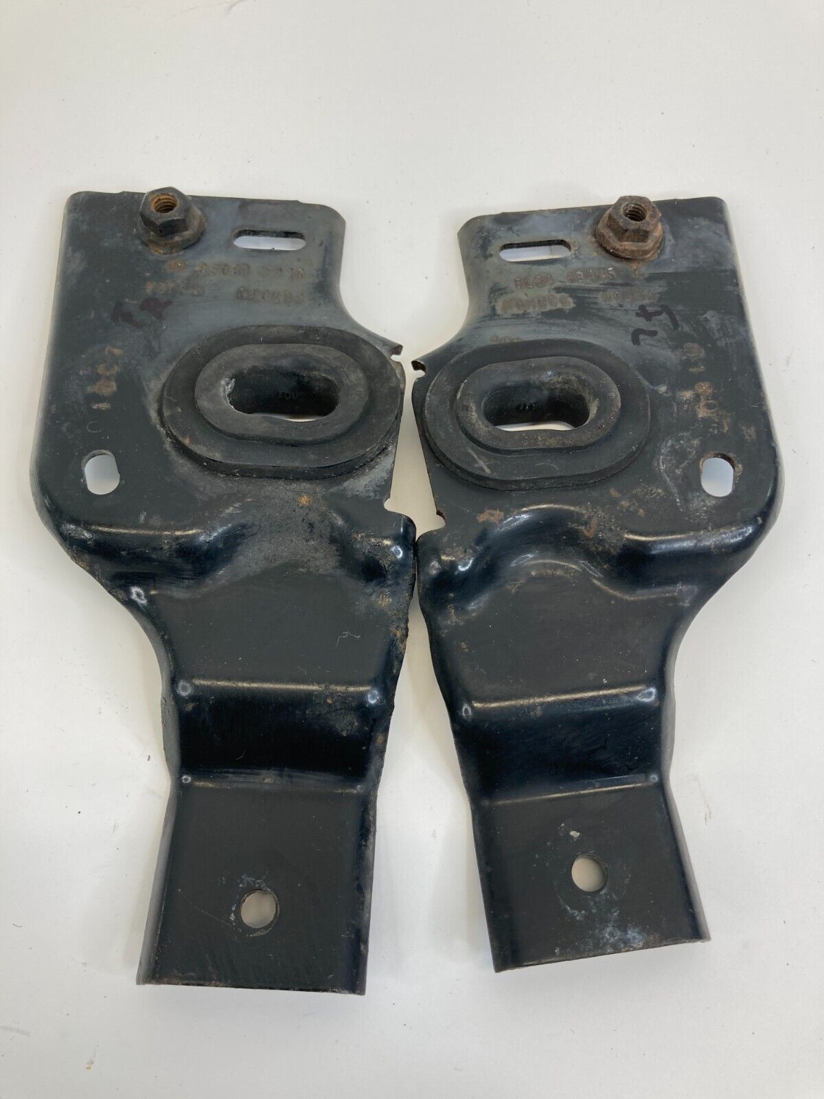 2008-2012 Ford Escape Radiator Upper Mount Support Bracket Pair Set 8L84-8B445-A