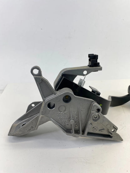 2007-2013 Mini Cooper Foot Stop Brake Pedal W/ Mount Bracket Assy C4000206SE OEM