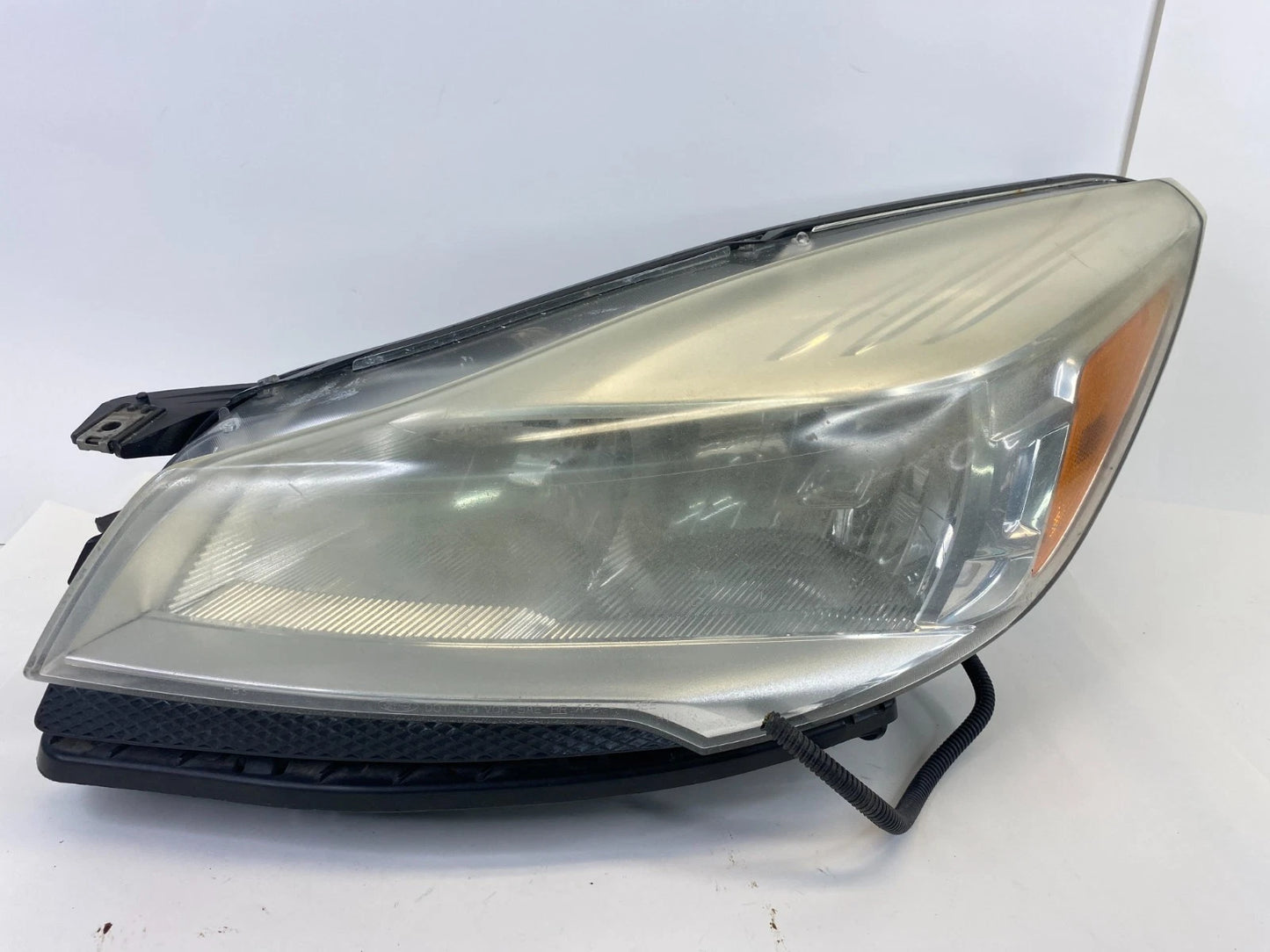 2013-2016 Ford Escape Left Driver Halogen Headlight Head Lamp CJ54-13W030-A OEM