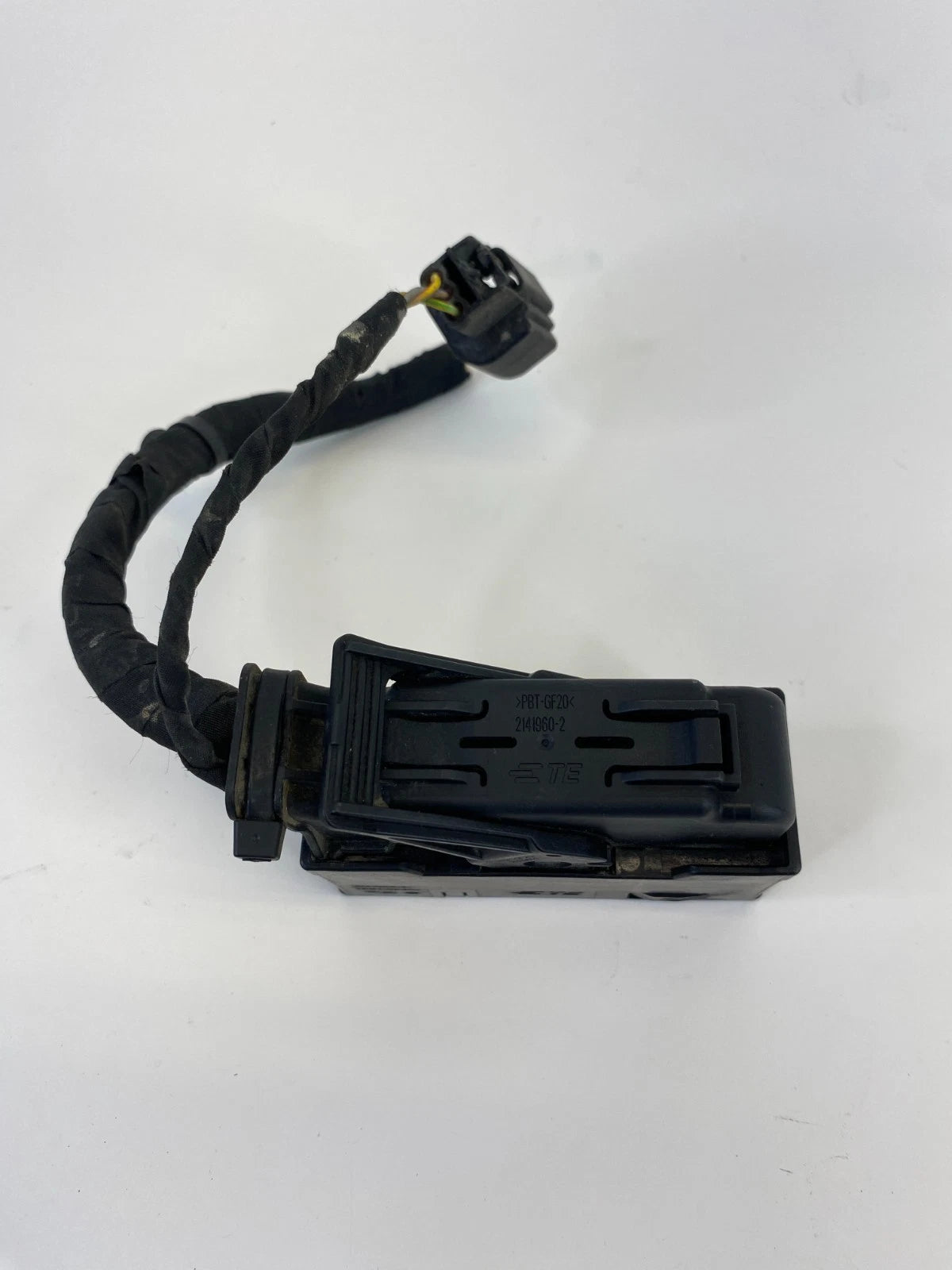 2016-2019 FORD EXPLORER 3.5L AT 4WD ABS ANTI LOCK BRAKE PUMP PLUG CONNECTOR OEM