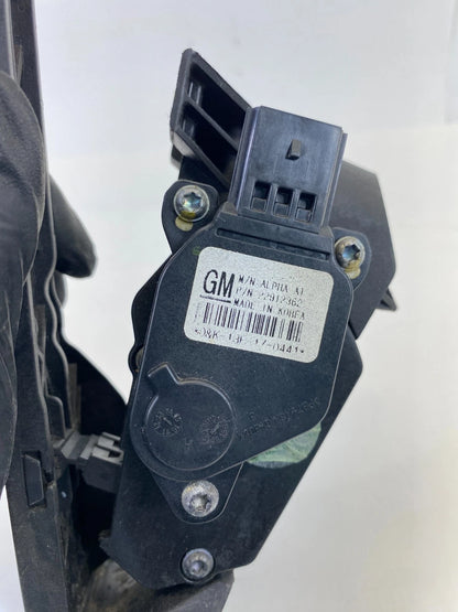 2013-2019 CADILLAC ATS BASE 2.0L ACCELERATOR GAS PEDAL W/ SENSOR 22912362 OEM
