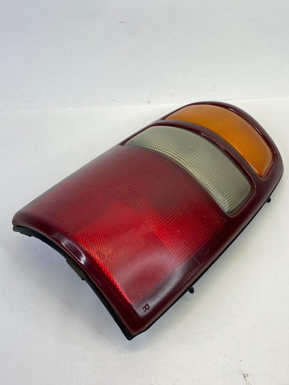 00-03 GMC Yukon Rear Right Passenger Side Tail Light Taillight Lamp 16525376 OEM