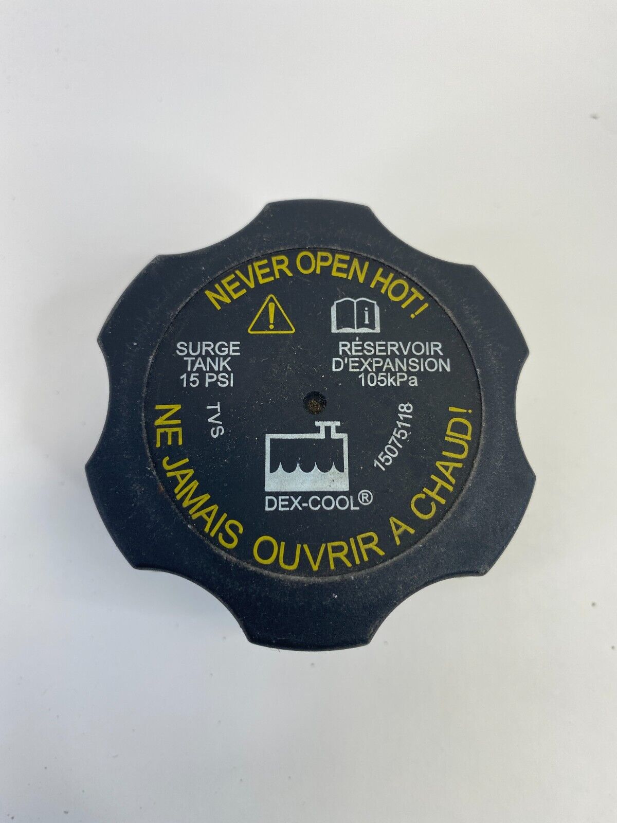 2005-2017 Chevrolet Equinox 2.4L L4 16V Radiator Coolant Reservoir Cap 15075118