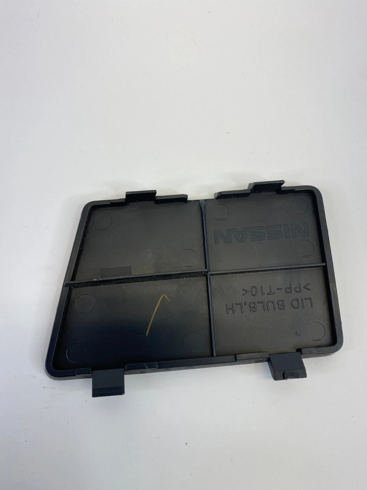 2008-2013 NISSAN ROGUE LEFT DRIVER SIDE BULB LID COVER CAP TRIM
