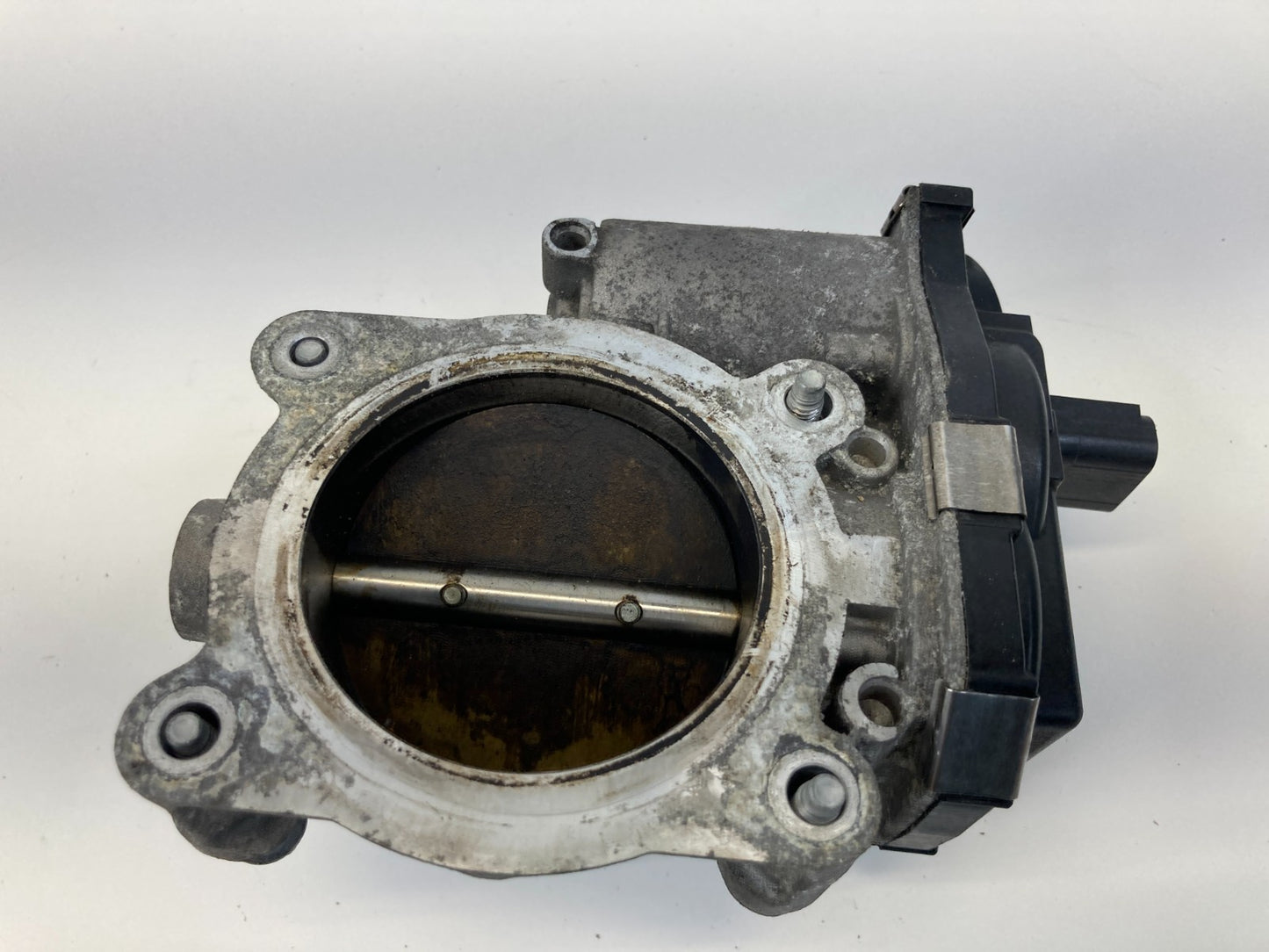 2012-2017 GMC Terrain 2.4L L4 A/T Fuel Injection Throttle Body Valve 12632101CA