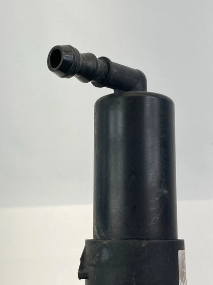 2006 BMW 330I 325I 325XI FRONT LEFT HEADLIGHT WASHER NOZZLE LH 7179311-01 OEM