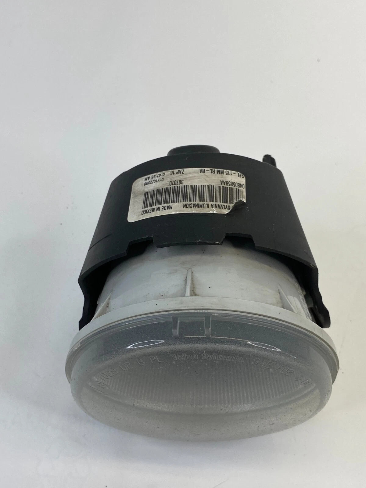05-10 CHRYSLER 300 FRONT BUMPER MOUNTED CORNER PARK FOG LAMP LIGHT 04805858AA