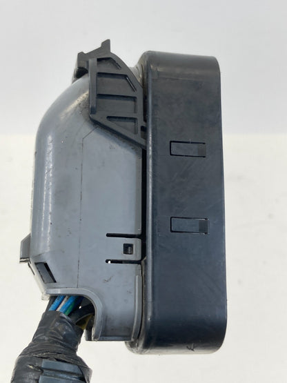 2002-2004 Nissan Pathfinder 3.5L V6 RWD Anti Lock Brake Pump Plug Connector