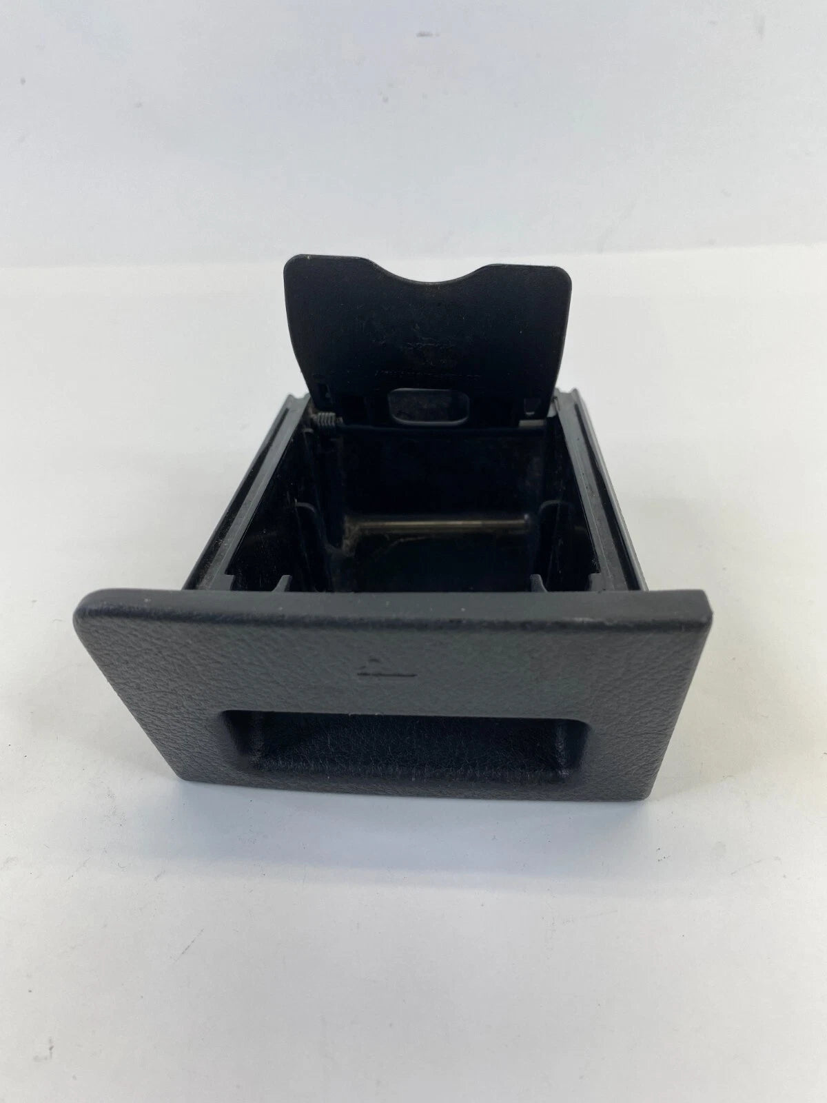 07-11 CHEVROLET AVEO 09-11 AVEO5 INSTRUMENT PANEL DASH ASHTRAY ASH TRAY STORAGE