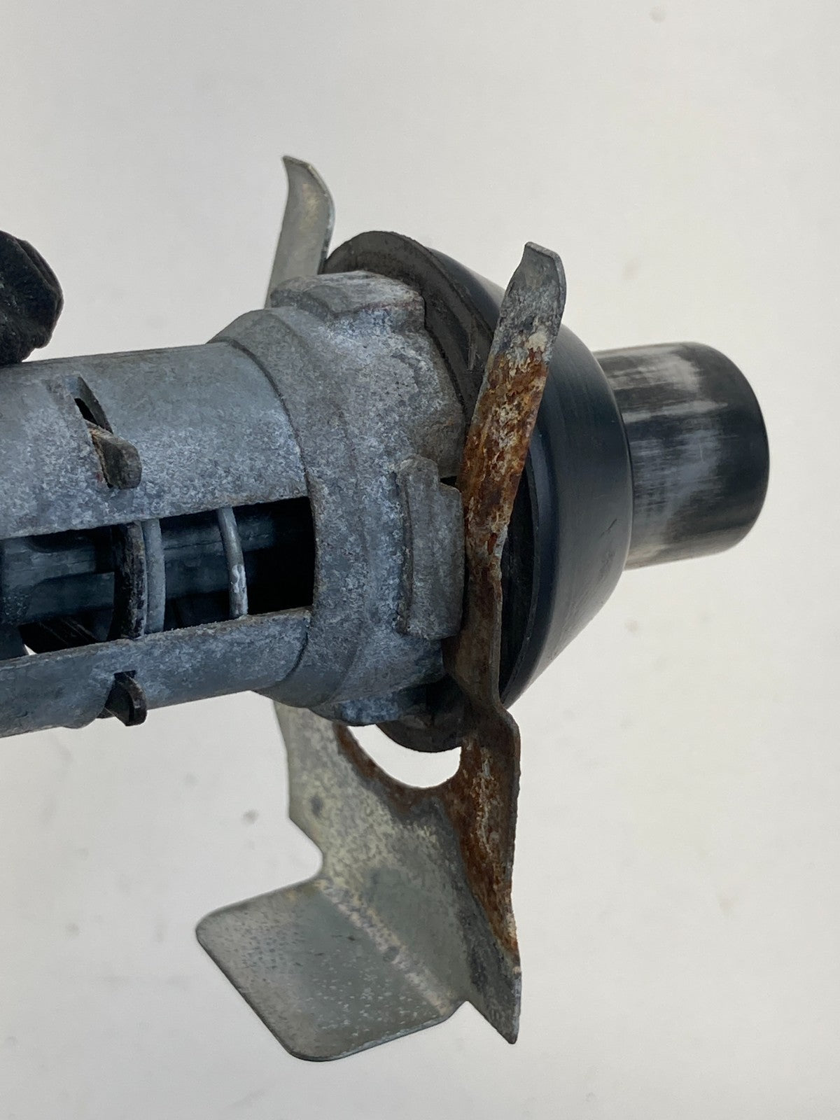 2002-2009 Chevrolet Trailblazer Trunk Tailgate Exterior Lock OEM