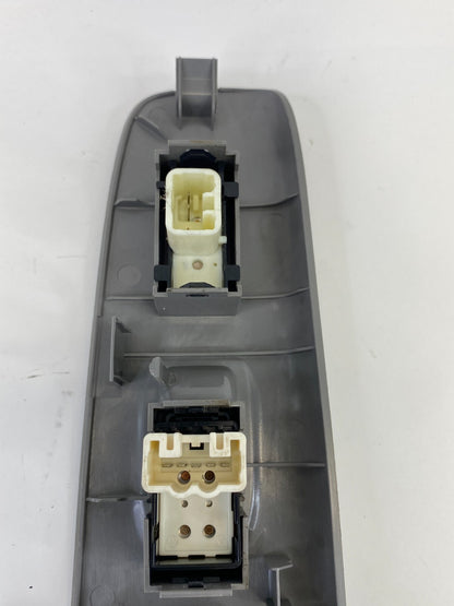 2002-2006 Toyota Camry Front Right Side Window Switch W/ Bezel 74231-AA060