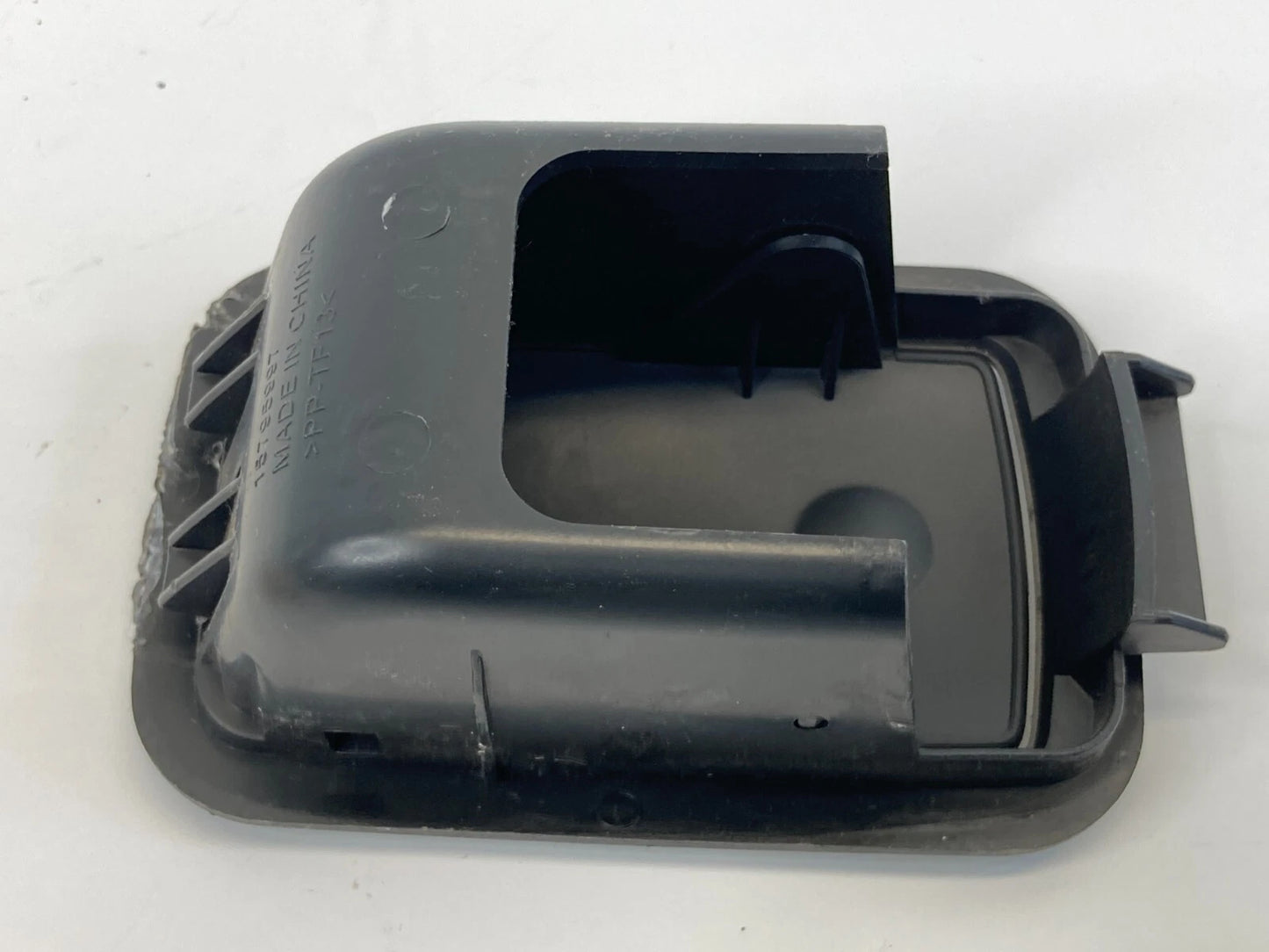 13-15 CHEVROLET MALIBU 16 LIMITED REAR SEAT ANCHOR TETHER COVER OEM 15795997