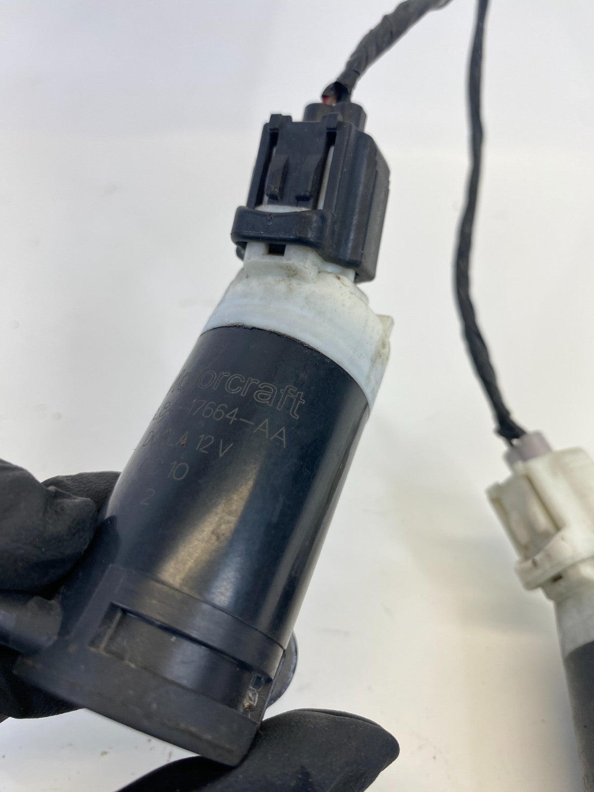 2001-2007 Ford Escape Windshield Washer Pump Motor Pair Set 6L84-17664-AA