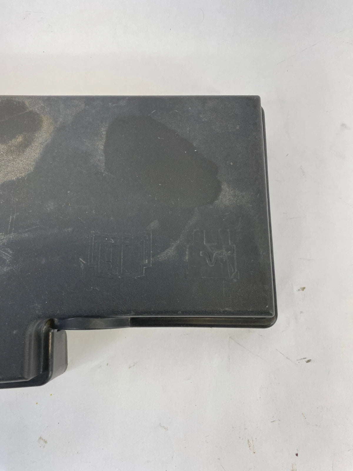 2012-2014 FORD FOCUS ENGINE BAY UNDERHOOD FUSE BOX LID COVER OEM AV6T-14A076-AB