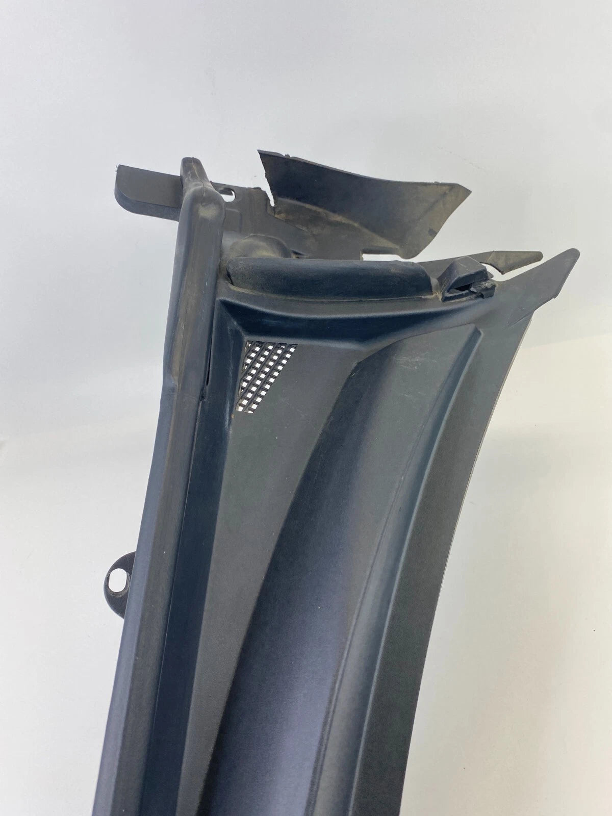 2013-2015 CHEVY CHEVROLET MALIBU COWL PANEL COVER GRILLE AIR INLET 22937516 OEM