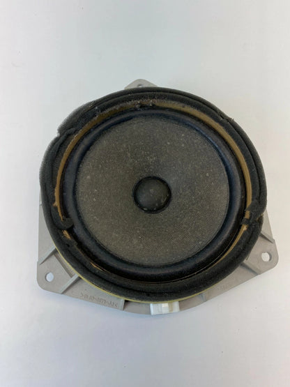 2003-2005 TOYOTA 4RUNNER REAR LEFT DRIVER DOOR AUDIO SPEAKER ASSEMBLY OEM