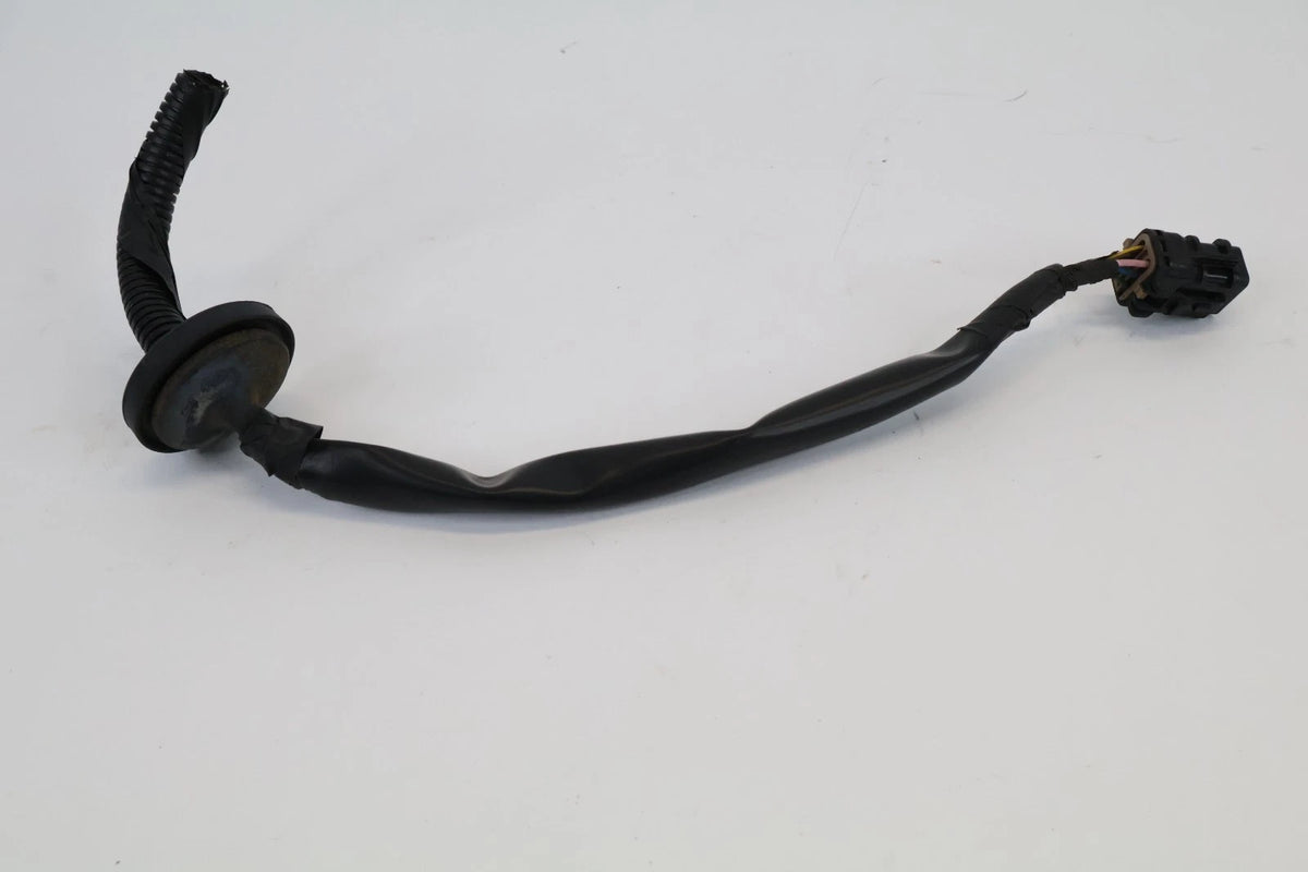 2012 2013 KIA SOUL REAR RIGHT PASSENGER TAIL LIGHT LAMP WIRE WIRING CONNECTOR