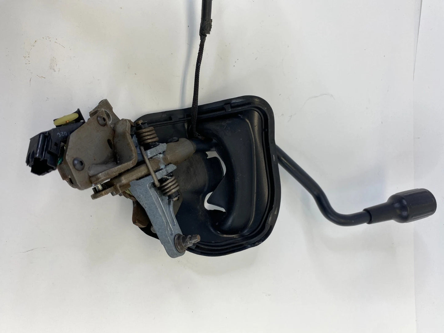 2016-2019 FORD INTERCEPTOR UTILITY AUTOMATIC GEAR SHIFTER LEVER HANDLE OEM