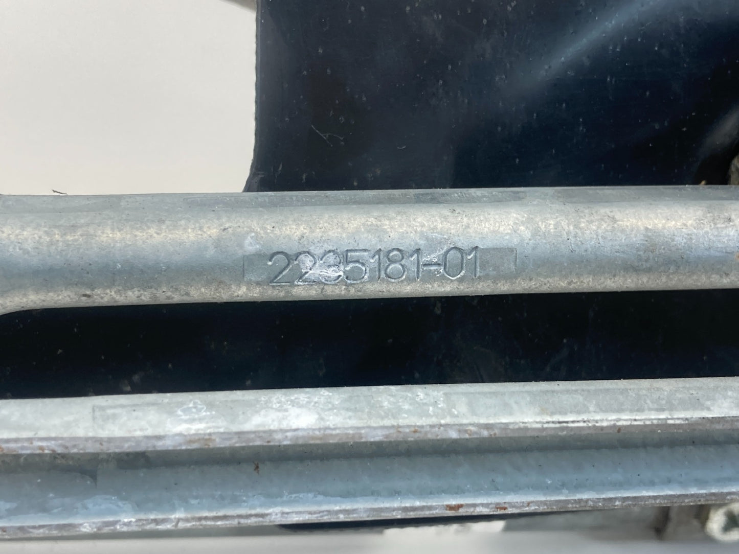 10-17 GMC Terrain Chevy Equinox Front Windshield Wiper Motor w/ Transmission OEM