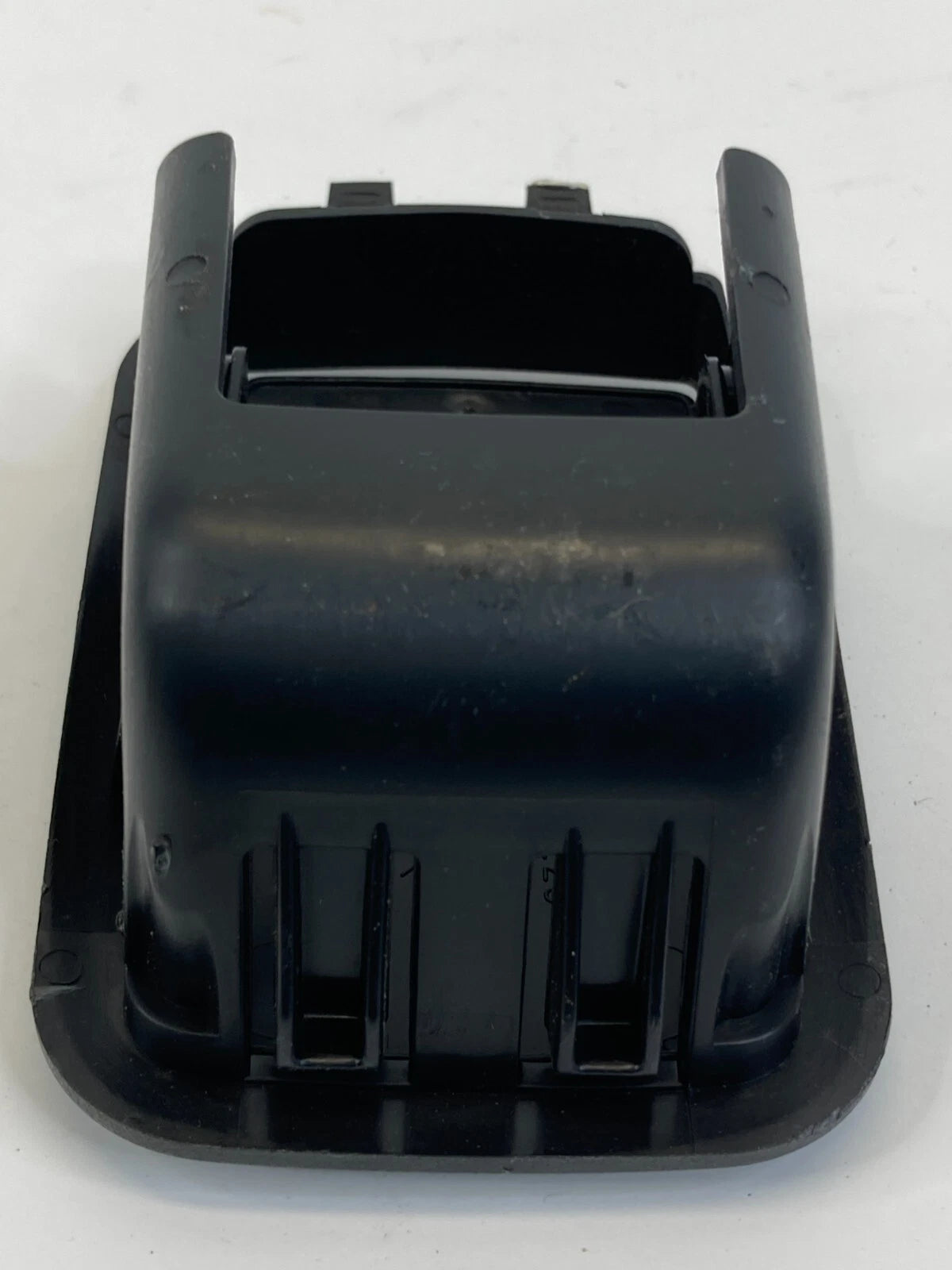 2011-2019 CHEVROLET CRUZE REAR SEAT CHILD SAFETY ANCHOR HOOK COVER LID 5034901