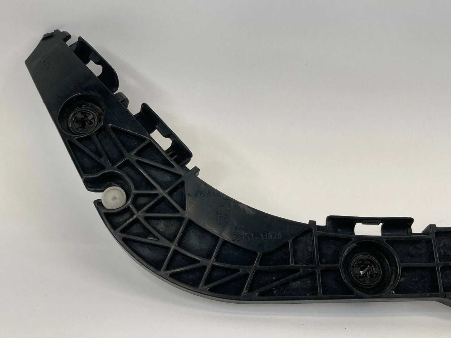 2007-2012 LEXUS ES350 REAR BUMPER RIGHT SIDE SUPPORT BRACKET OEM 52157-33020