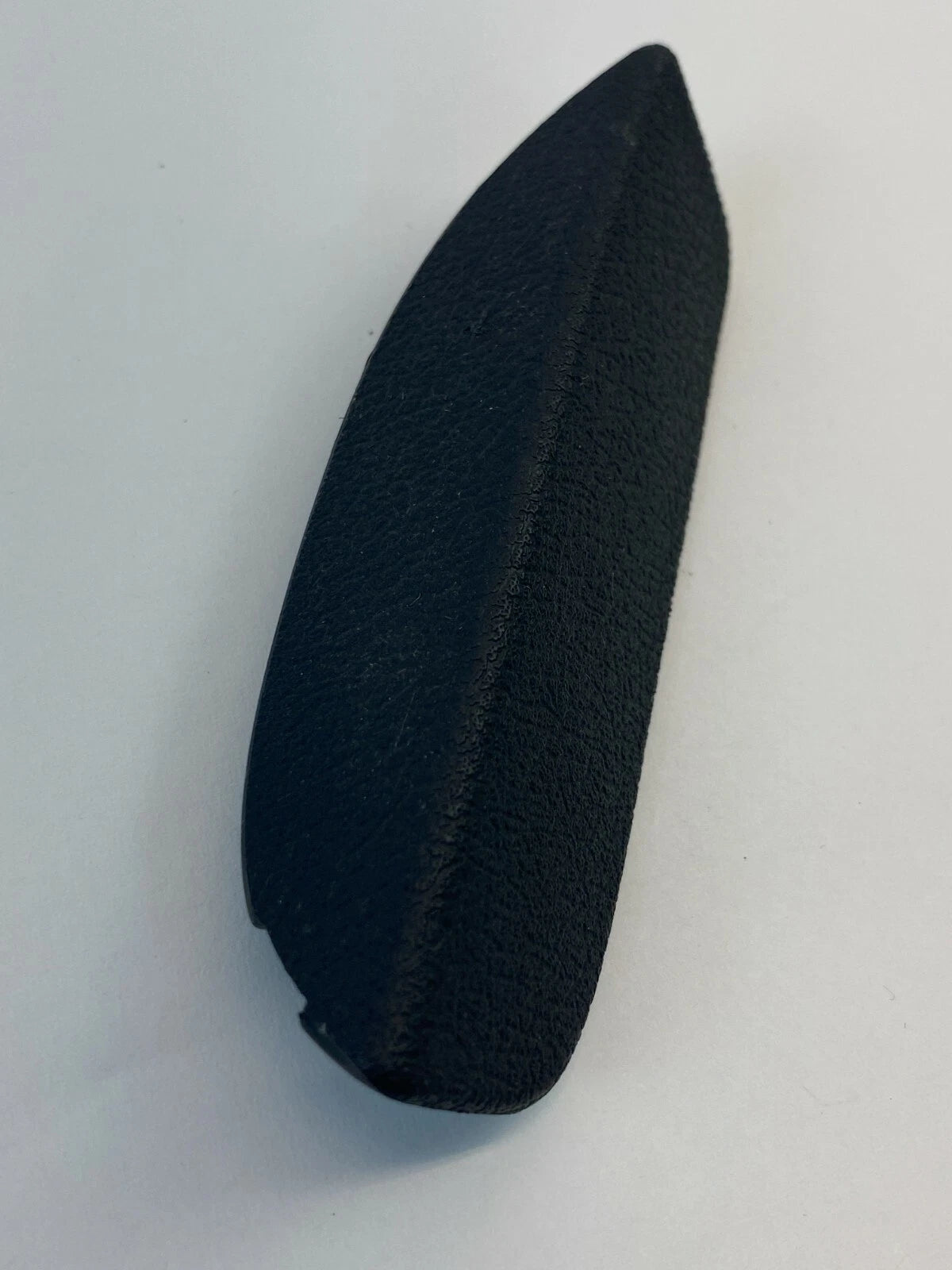 2007 2008 DODGE CALIBER FRONT LEFT DRIVER SIDE DOOR TRIM PANEL PLUG 1BG29TRMAB