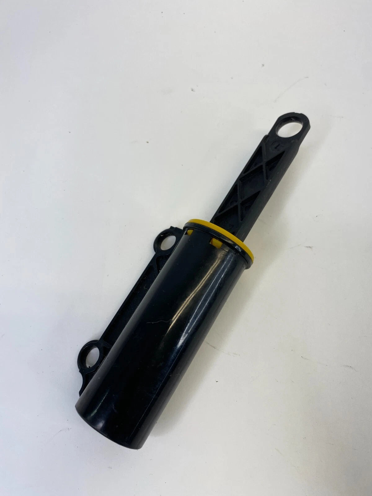 2014-2017 KIA SOUL 15-19 SOUL EV GLOVE BOX COMPARTMENT DOOR BUMPER DAMPER OEM