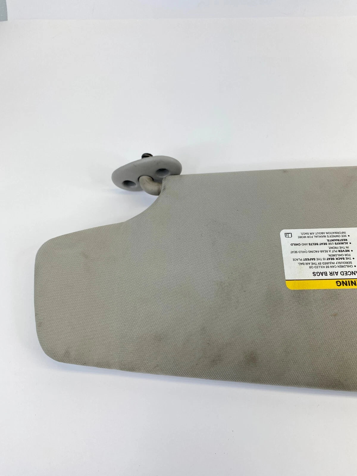 2006-2010 JEEP COMMANDER ROOF RIGHT PASSENGER SUNVISOR SUN VISOR SHADE OEM