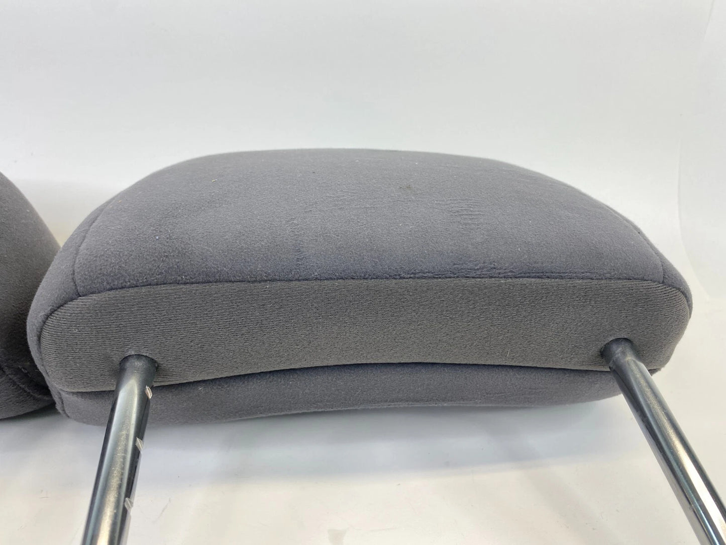 1996-2004 NISSAN PATHFINDER REAR LEFT RIGHT SEAT HEADREST HEAD REST SET PAIR OEM