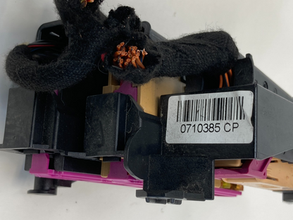 09-12 Audi A4 Quattro 2.0L MT Interior Front Right Fuse Box Relay 4E0941817A OEM